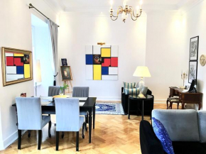 Luxury Suites & Apartments MONDRIAN Old Town